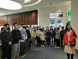 参观信息楼